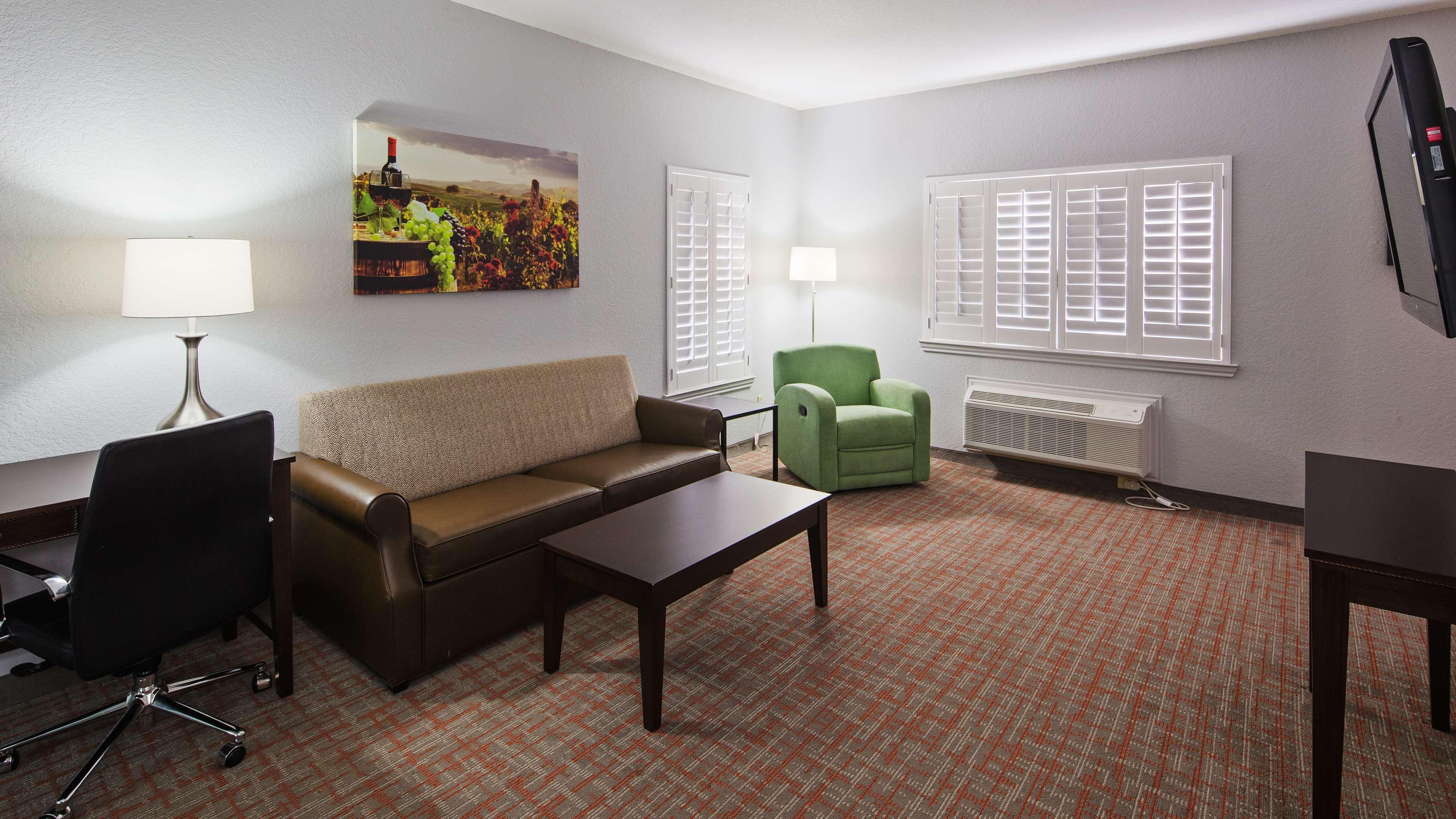 Best Western Plus Fredericksburg Dış mekan fotoğraf