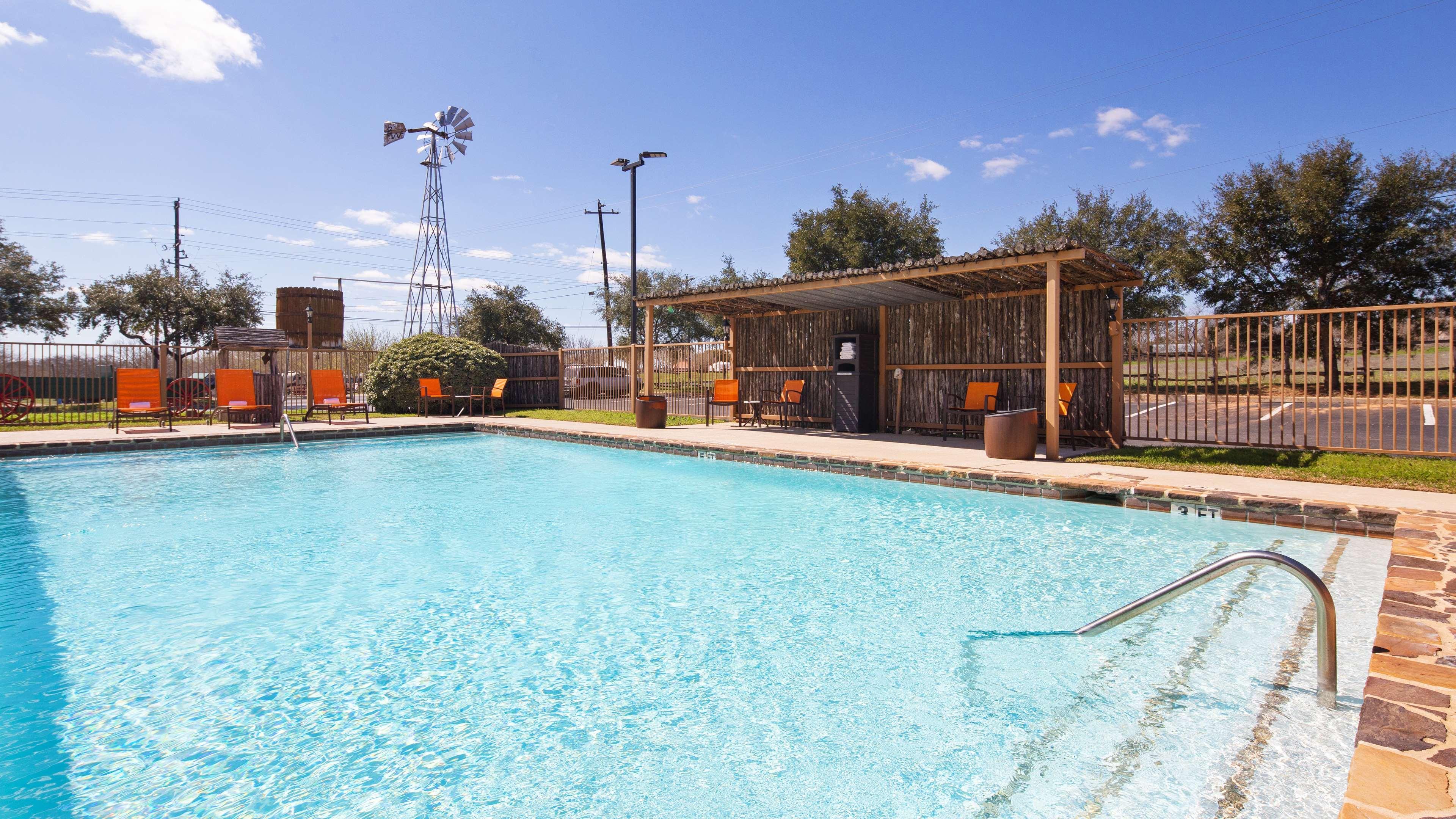 Best Western Plus Fredericksburg Dış mekan fotoğraf